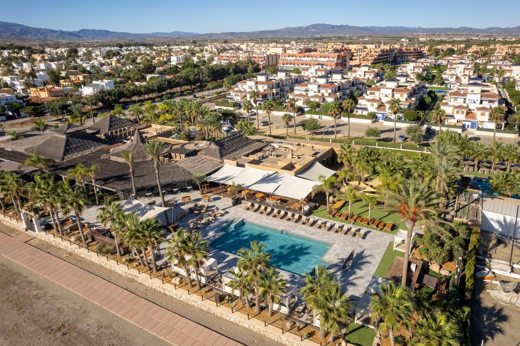 Apartamento Rosa Del Mar Playas De Vera Atico En Primera Linea De Playa Piscina Al Aire Libre Aparcamiento Gratuito Wifi Muy Rapido Acogedor Con Calefaccion Exteriér fotografie